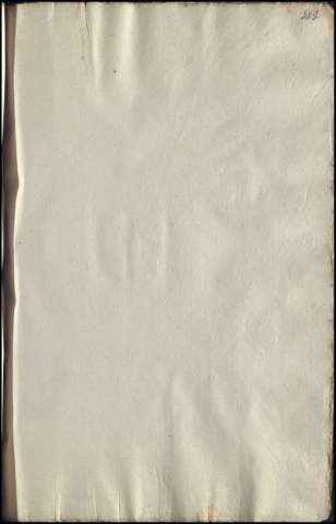 895