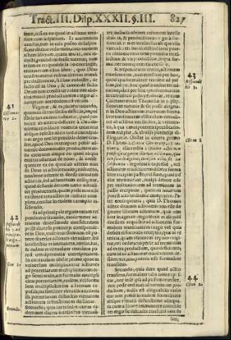 913
