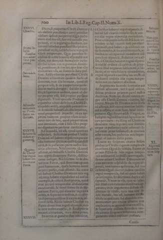 700