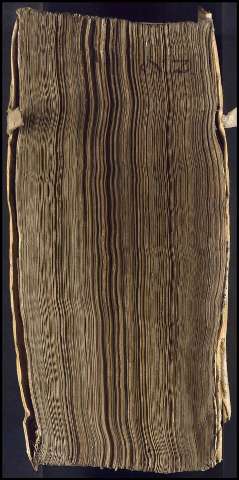 689