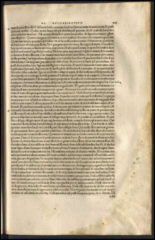 685